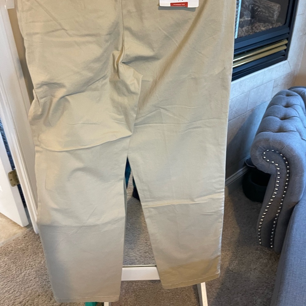 IZOD stretch chino 38 x 34, NWT